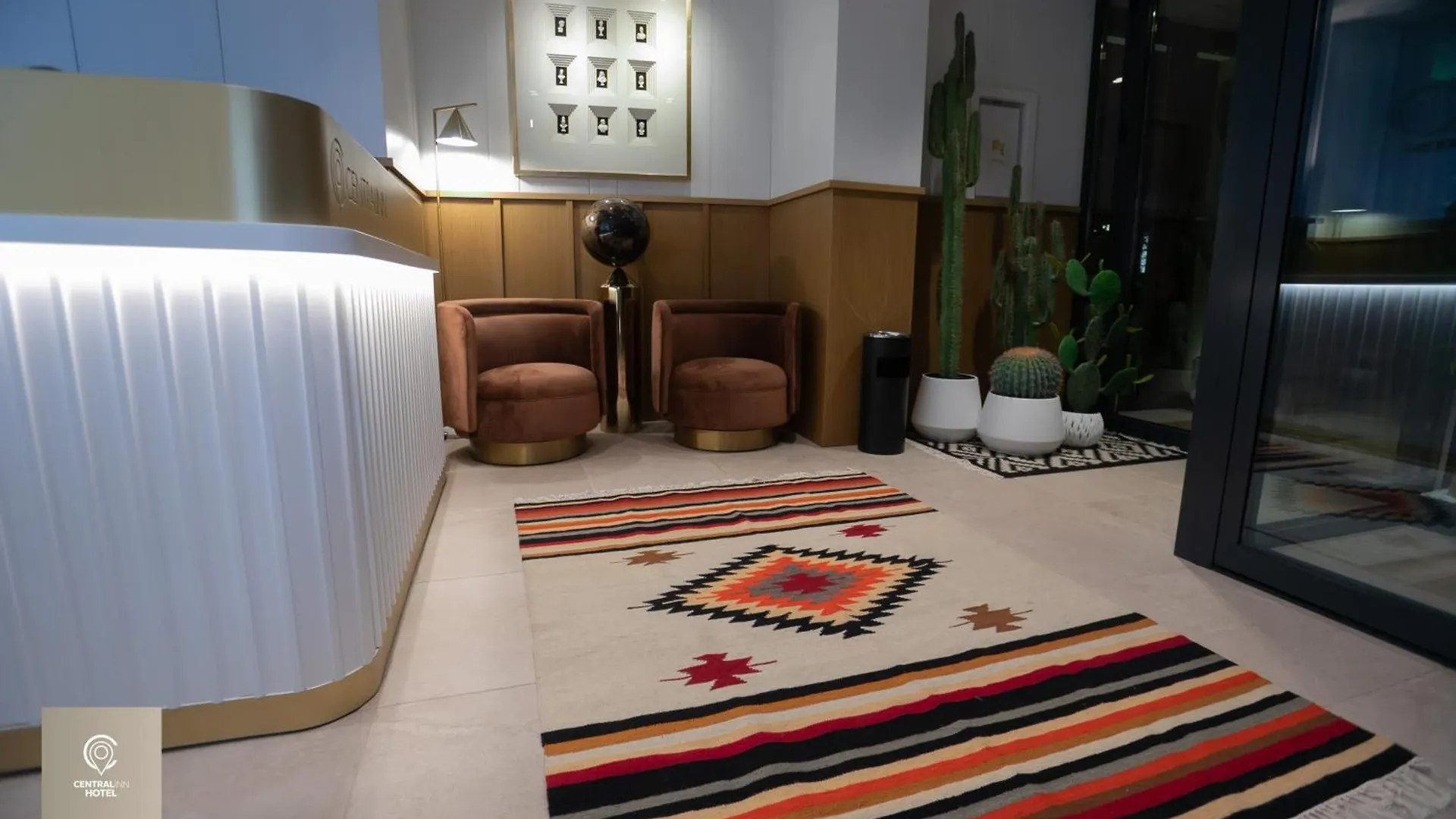 Central Inn Hotel Tirana