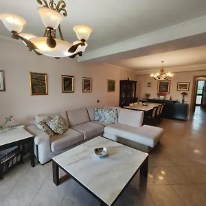 شقة إيه فلاور إن