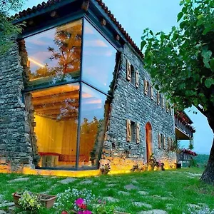 Πανσιόν Mrizi I Zanave Agroturizem, Αλέσιον