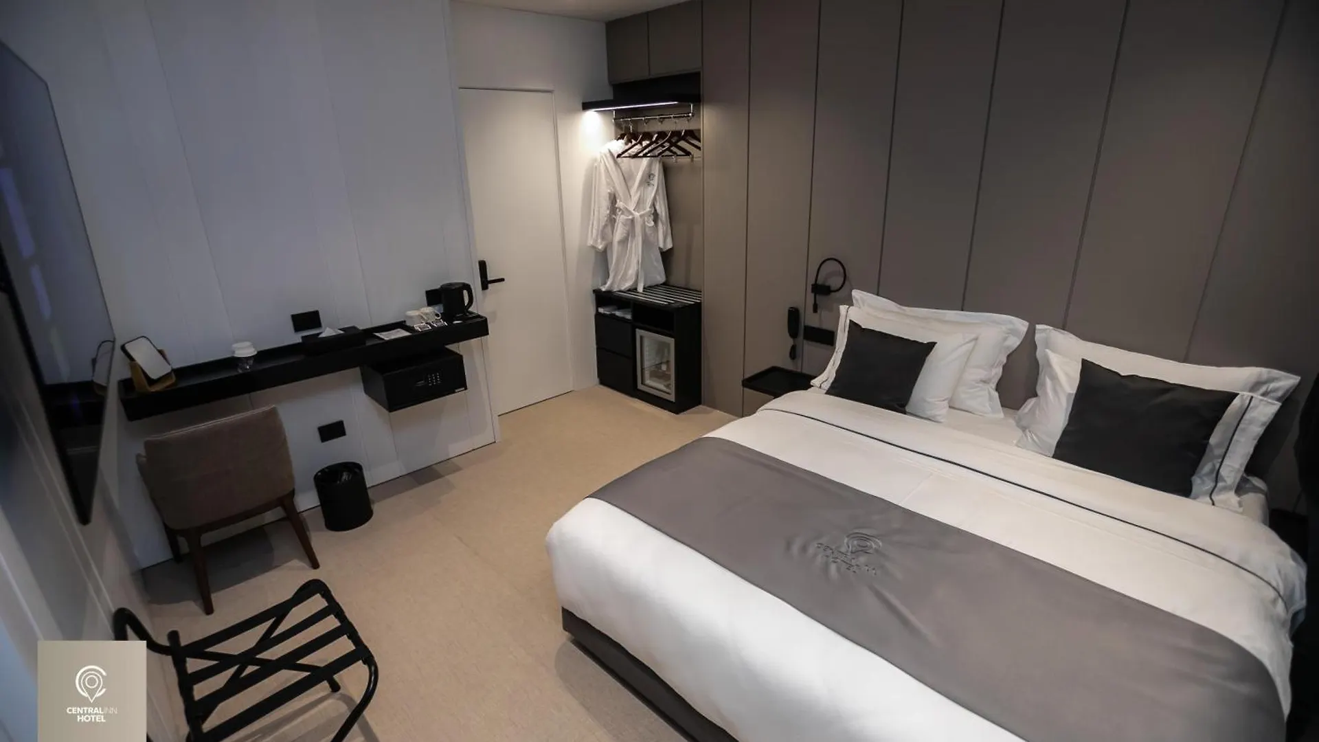 Central Inn Hotel Tirana